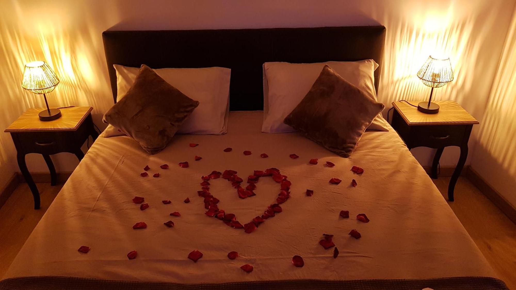 Love Room Jaccuzi Puisserguier Dış mekan fotoğraf